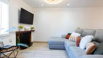 Apartment on Carrer de Madrid photo 9