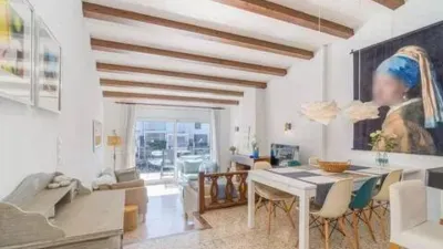 Townhouse in Carrer del Port de Rodas photo 3