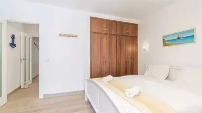 Townhouse in Carrer del Port de Rodas photo 26