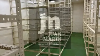 Nave industrial en venta en Lezuza - Més
