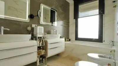 Chalet on Carrer Roma photo 19
