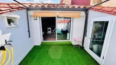 Apartment on Avinguda de Catalunya Zone photo 24