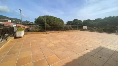 Terraced house in Carrer de Portugal photo 2