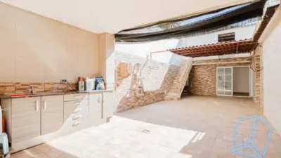 Flat in Centre-Station Area-Passeig de Joan Maragall photo 17