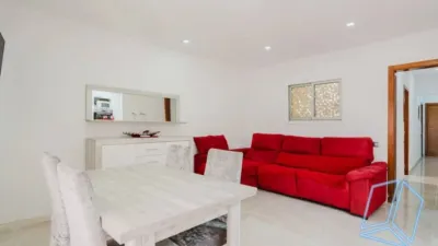 Flat in Centre-Station Area-Passeig de Joan Maragall photo 3