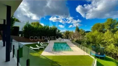 Chalet on Passeig de la Serra dels Brucs photo 2