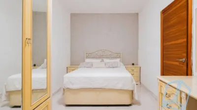 Flat in Centre-Station Area-Passeig de Joan Maragall photo 14