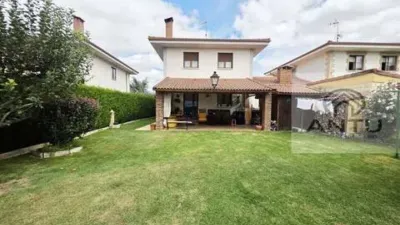 Chalet in Medina de Pomar photo 2
