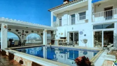 Chalet in Port Esportiu-Canyelles-Puig Rom photo 4