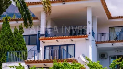Chalet on Avenida Bernia photo 53