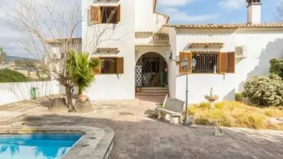 Chalet on Avinguda de les Alcusses photo 3