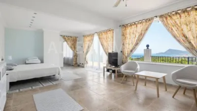 Chalet on Avenida Bernia photo 18
