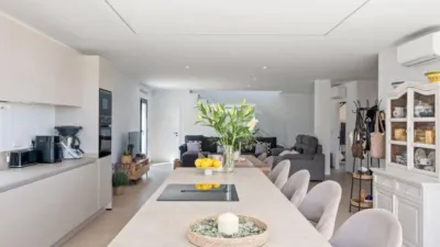 Chalet on Carrer San Marino photo 15