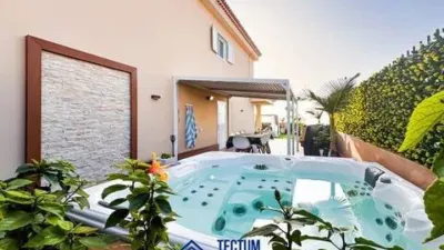 House on Calle Puerto Santiago No Number photo 11