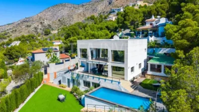 Chalet on Calle La Llebre photo 4