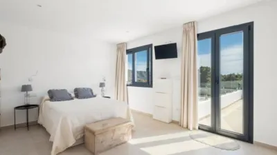 Chalet on Carrer San Marino photo 24