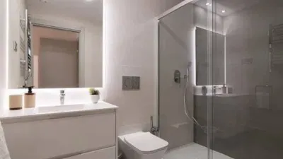 Apartment on President Adolfo Suarez Street photo 9