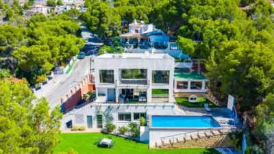 Chalet on Calle La Llebre photo 5