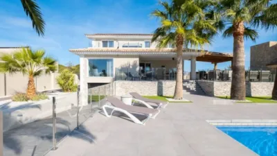 Chalet on Carrer La Palma photo 9