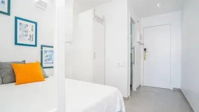 Apartment in Passatge Muga Delta photo 10