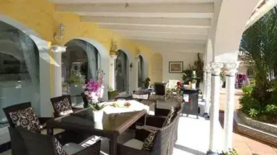 Chalet on Calle Empuries A, 2 B photo 15