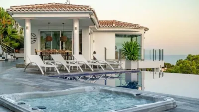 Chalet in Cala Advocat-Baladrar photo 10