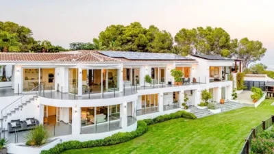 Chalet in Cala Advocat-Baladrar photo 6