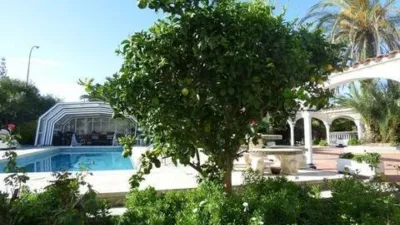 Chalet on Calle Empuries A, 2 B photo 5