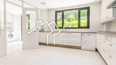 Chalet en Pozuelo de Alarcón photo 11
