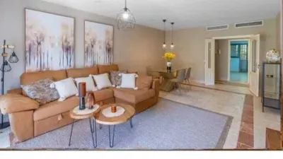 Apartment in El Paraíso-Atalaya-Benamara photo 13