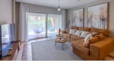 Apartment in El Paraíso-Atalaya-Benamara photo 4