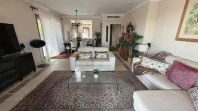 Penthouse in Estepona photo 2