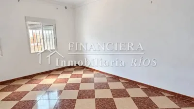 Chalet en Alcalá de Guadaíra photo 3