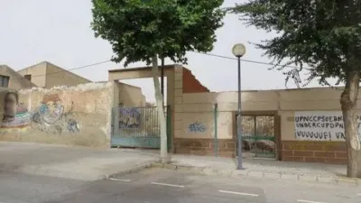 Edificio en venta en Avenida de Ayora - Vista 2