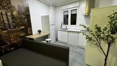 Piso en alquiler en Calle de los Reyes - Imagen 2