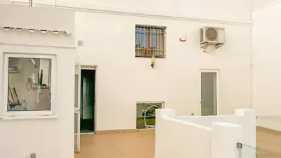 Ático en alquiler en Calle Marqués de Nervión, cerca de Calle Cardenal Lluch, Nervión (Distrito Nervión. Sevilla Capital) de 1.400 €<span>/mes</span>