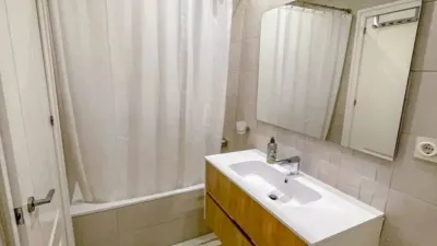 Ático en alquiler en Calle Marqués de Nervión, cerca de Calle Cardenal Lluch, Nervión (Distrito Nervión. Sevilla Capital) de 1.400 €<span>/mes</span>