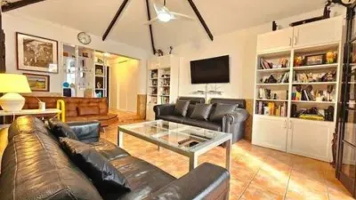 Apartment on Avenida de Rafael Puig Lluvina photo 16