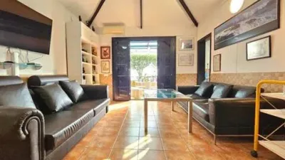 Apartment on Avenida de Rafael Puig Lluvina photo 18