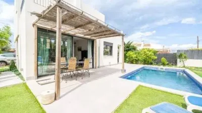 Chalet en venta en Son Ferrer, Son Ferrer (Calvià) de 1.080.000 €