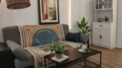 Piso en alquiler en El Cabanyal-El Canyamelar - Imagen 2