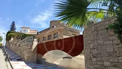 Chalet on Avinguda Sant Marc photo 3