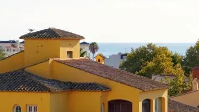 Apartment on Carrer Saint Tropez photo 10