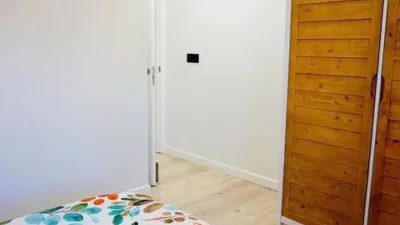 Apartment on Carrer Saint Tropez photo 30