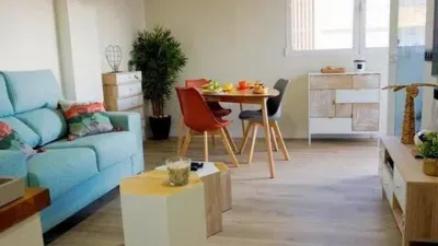 Apartment on Carrer Saint Tropez photo 3