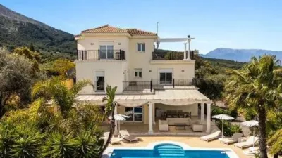 Chalet in Urbanización Buenavista photo 2