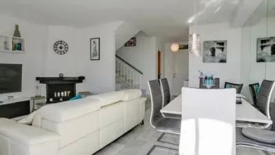 Terraced house in El Paraíso-Atalaya-Benamara photo 8