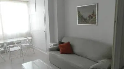 Piso en alquiler en Vallehermoso - Imagen 2