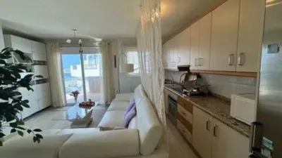 Penthouse on Calle de Jesús Domínguez Grillo, 17 photo 8