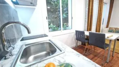 Piso en alquiler en El Raval - Imagen 2